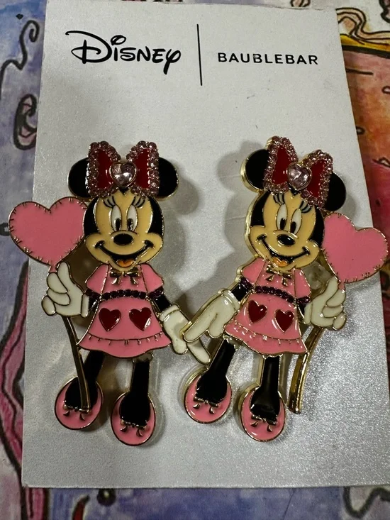 NIP Disney X BaubleBar Minnie Heart Earrings $68 MSRP - Picture 3 of 4